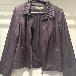 Elegant Women's Leather Jacket in Deep Purple